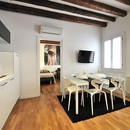 Ca' Tiepolo Apartment *